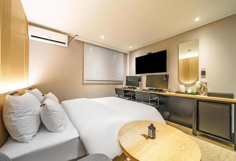 Number25hotel Dongam Station