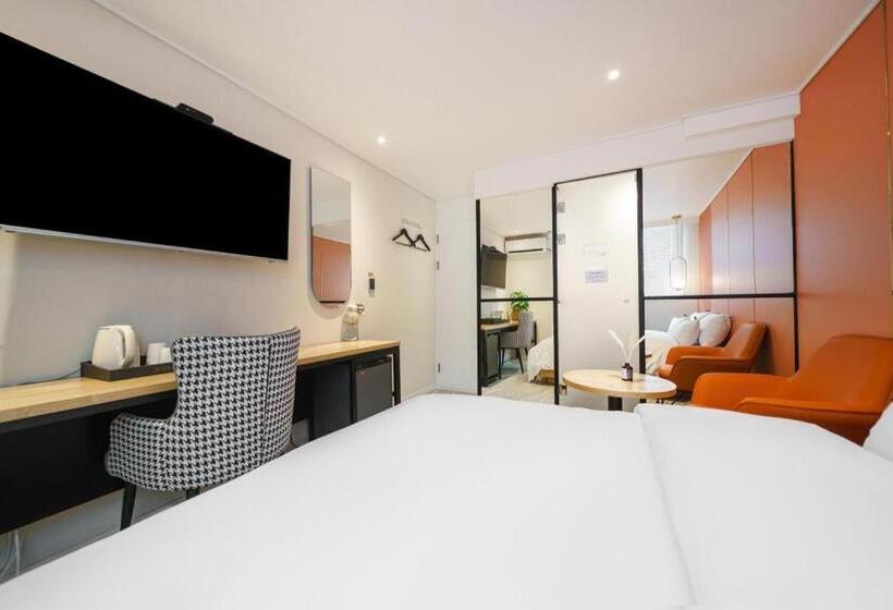 Number25hotel Dongam Station