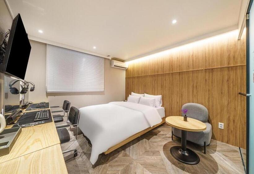 Number25hotel Dongam Station