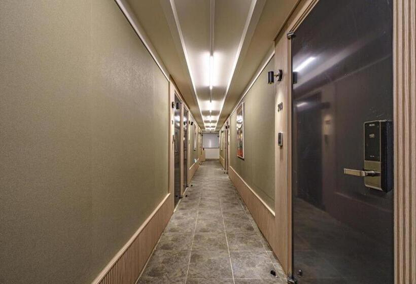 Number25hotel Dongam Station