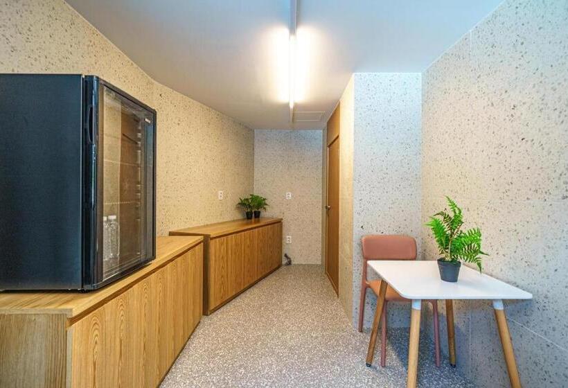 Number25hotel Dongam Station