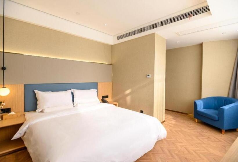 Starway Hotel Rudong Times Square