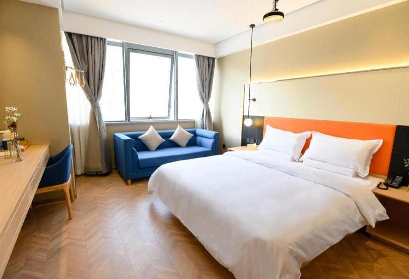 Starway Hotel Rudong Times Square