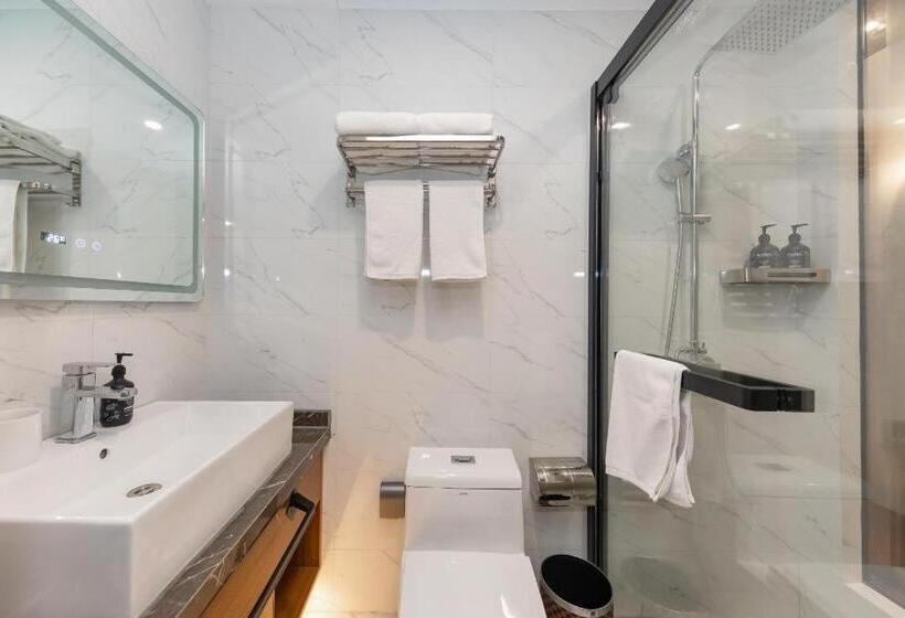 Starway Hotel Shanghai Necc Beiqing Highway