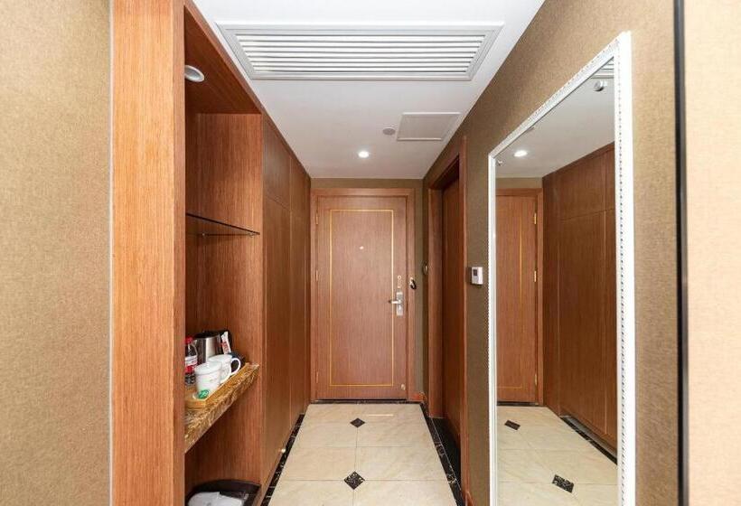 Starway Hotel Shanghai Necc Beiqing Highway