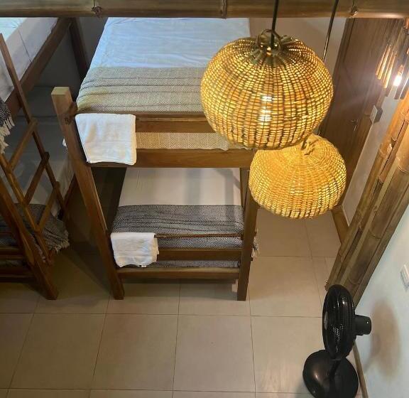 هاستل Dream Surf House Santa Teresa