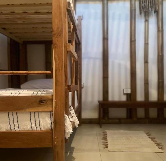 هاستل Dream Surf House Santa Teresa