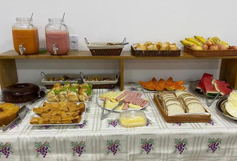 호스텔 Pommer Pousada