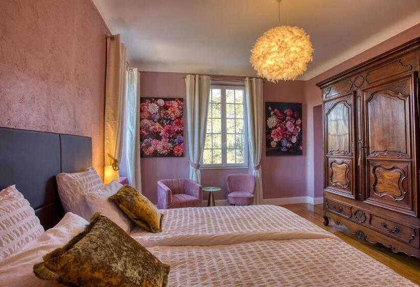 تختخواب و صبحانه Manoir Majoral