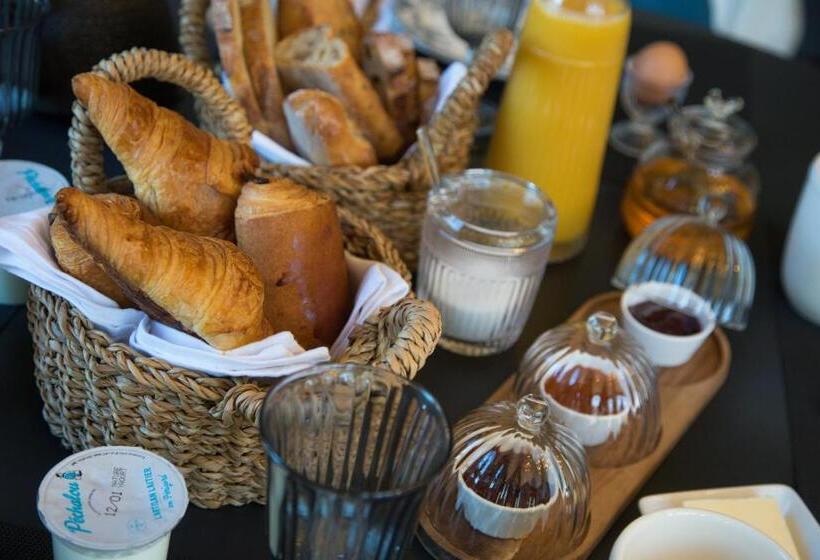 تختخواب و صبحانه Manoir Majoral