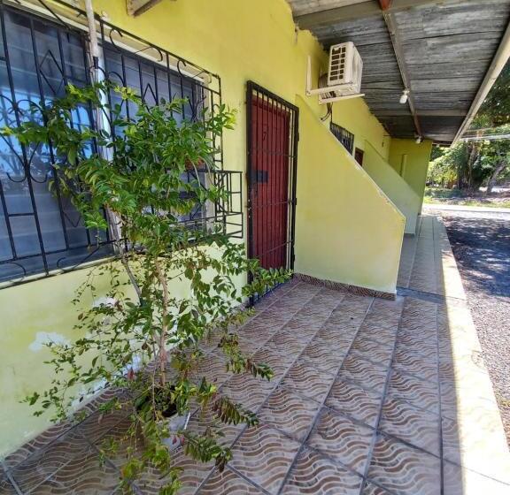 Apartahotel Los Cactus