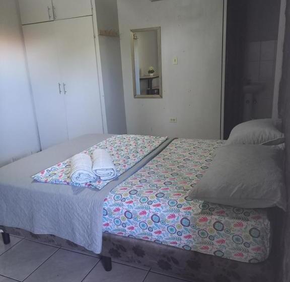 Apartahotel Los Cactus