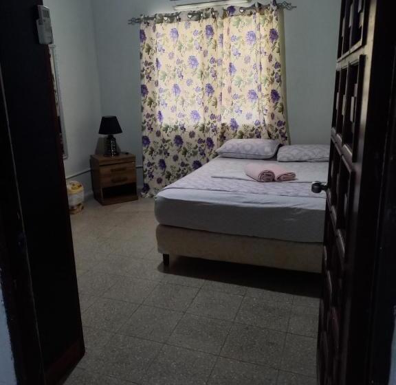 Apartahotel Los Cactus