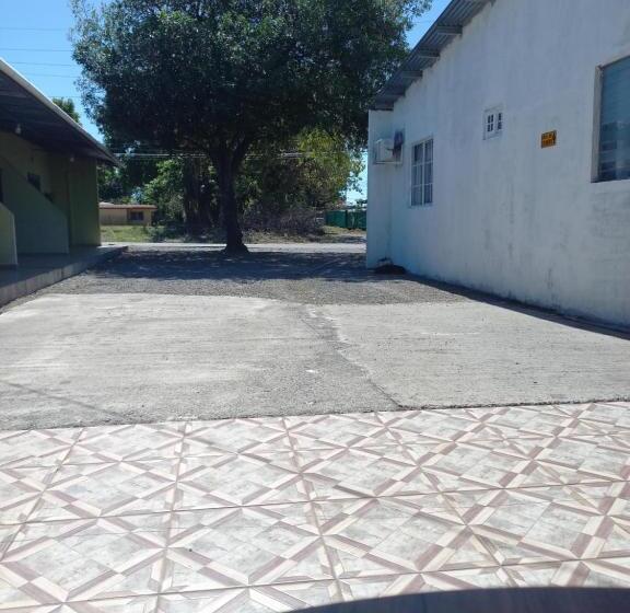 Apartahotel Los Cactus