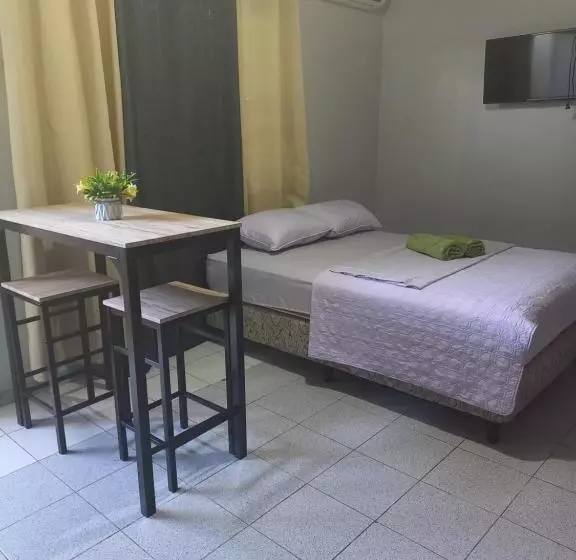 Apartahotel Los Cactus
