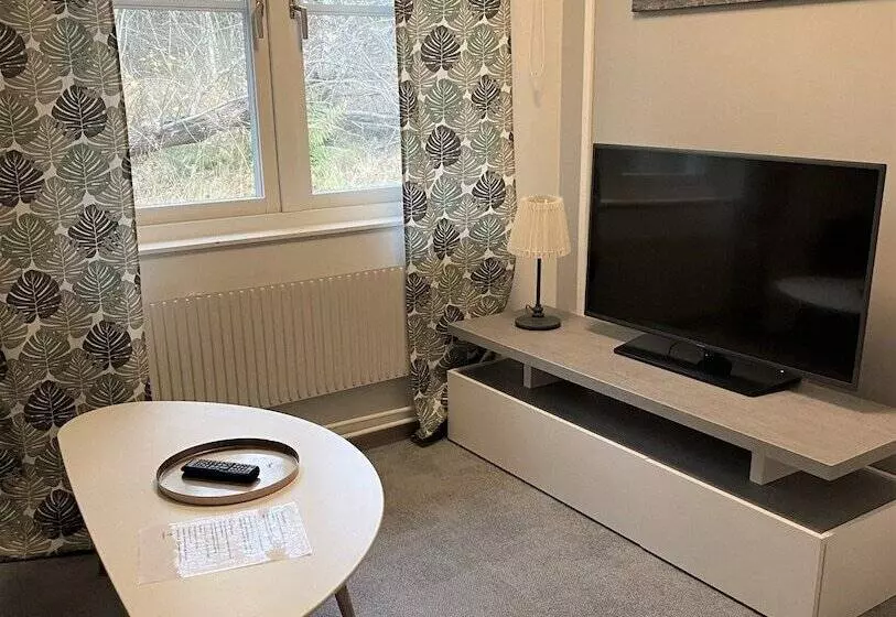 Hotelli Forenom Hostel Gothenburg Säve