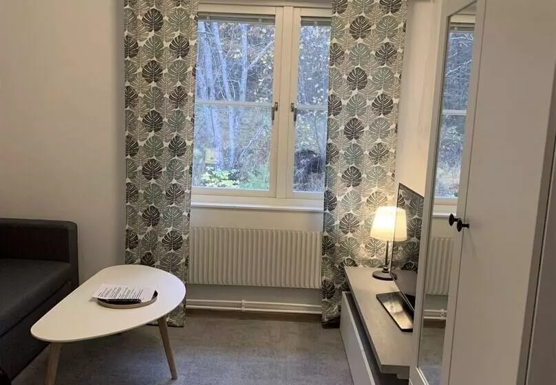 Hotelli Forenom Hostel Gothenburg Säve