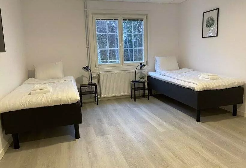 Hotelli Forenom Hostel Gothenburg Säve