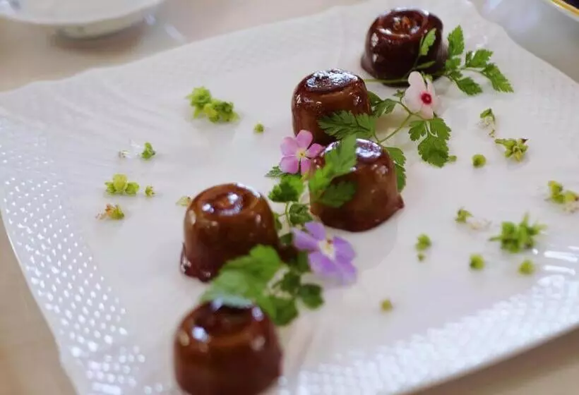 Hotelli Grand Maison W 館山美食倶楽部