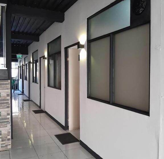 Hotel Walk In Costa Rica