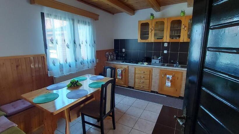 Pensão Casa Amalia Tocile  Sadu