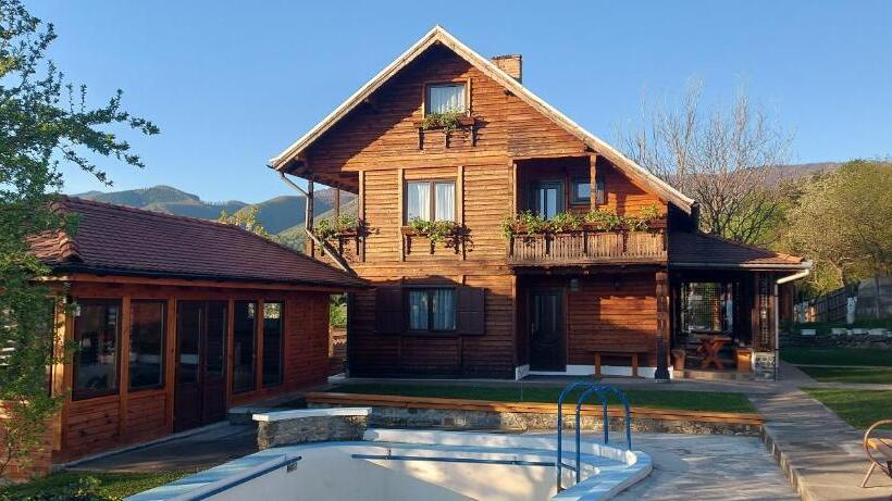 Pensão Casa Amalia Tocile  Sadu