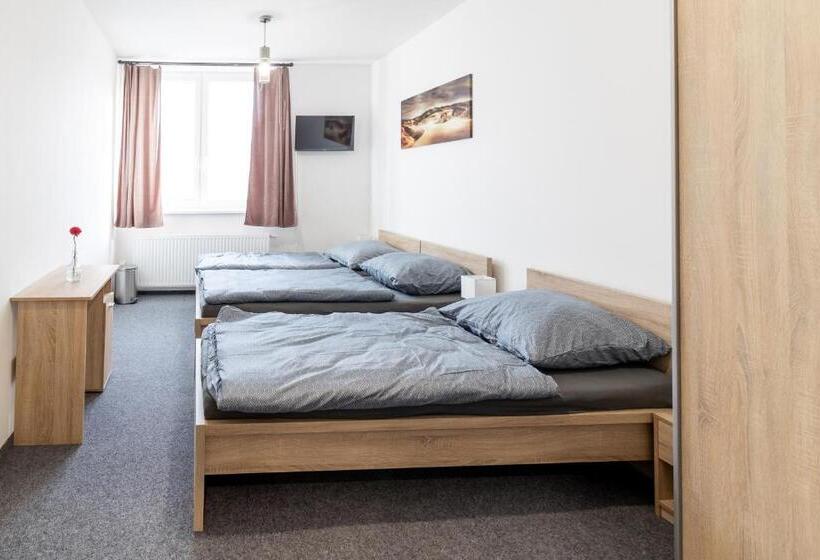 Majatalo Penzion Fiesta