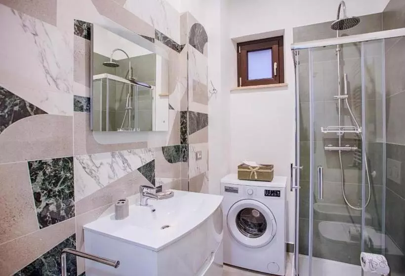 پانسیون Villino Mari Camere Con Parcheggio Privato Gratuito