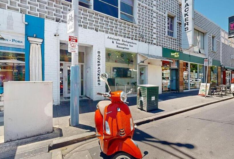 West End Motel & Backpackers