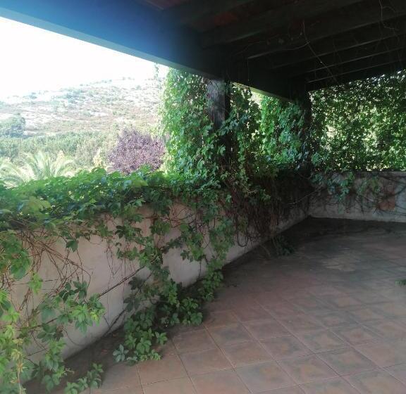 هتل La Piana Di Calena