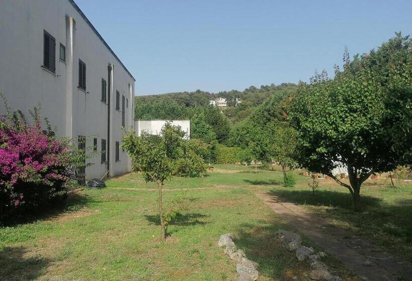 هتل La Piana Di Calena