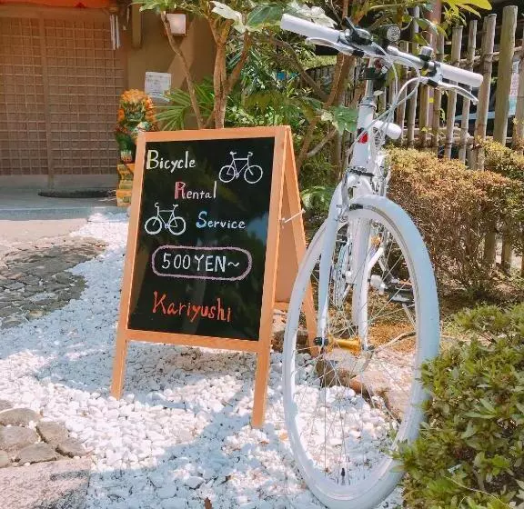 Retkeilymaja Okinawa Minshuku Kariyushi