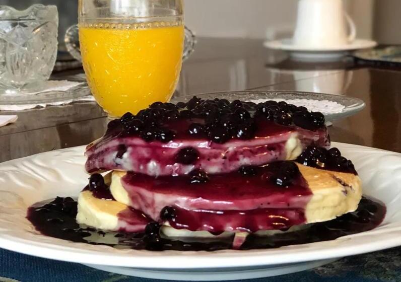 Bed and Breakfast Fitzroy Hall