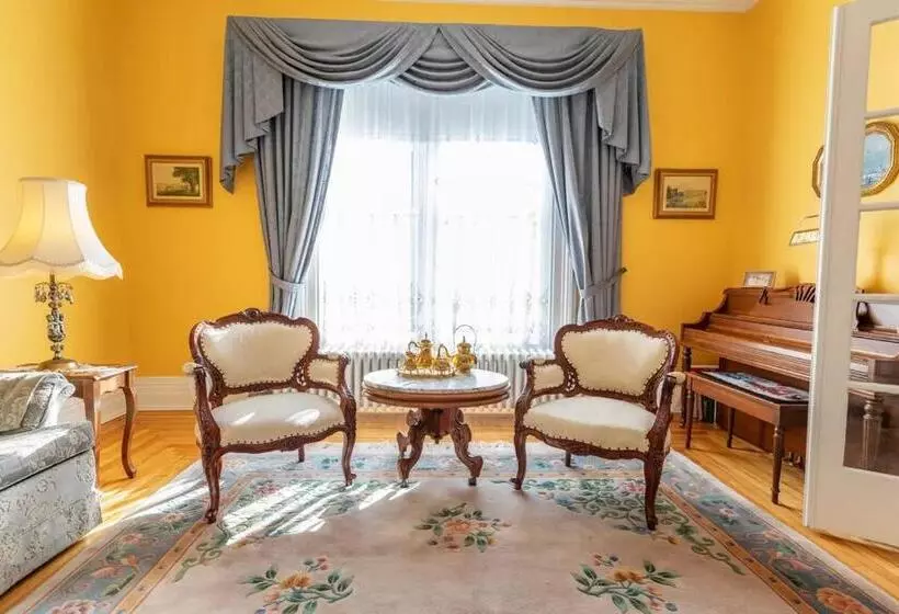 Aamiaismajoitus (B&B) Fitzroy Hall