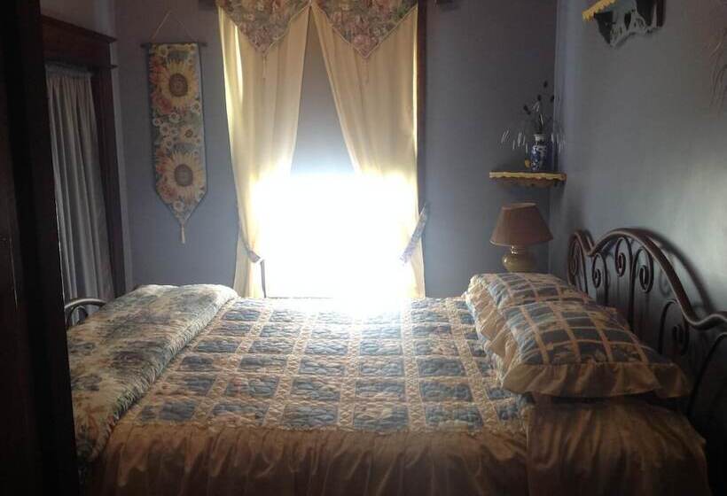 مبيت وإفطار Maison Mckenzie House