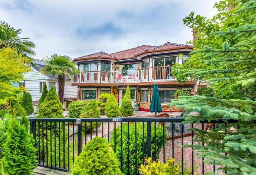 Diana S Luxury Bed And Breakfast