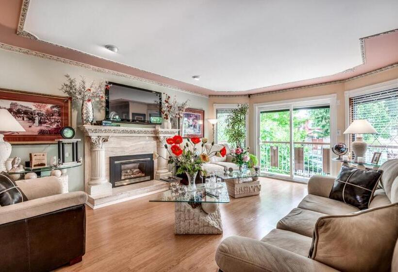 Diana S Luxury Bed And Breakfast