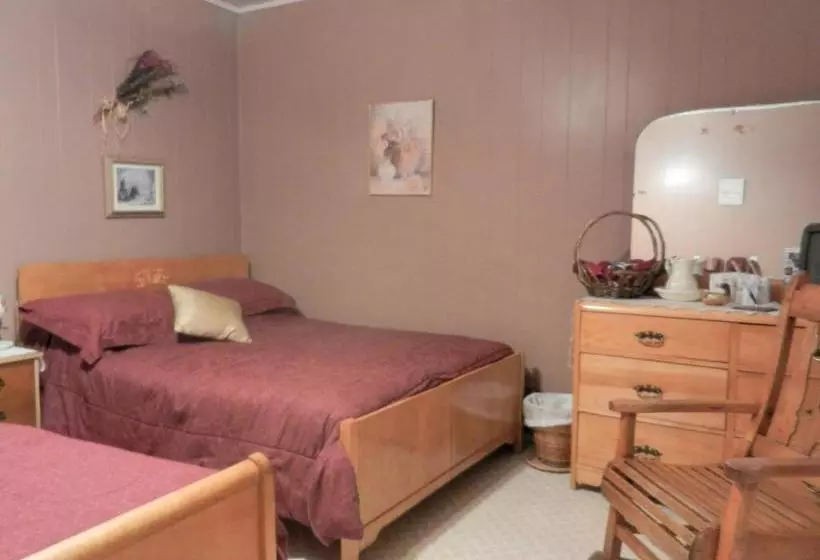 Domaine Joseph Ross Bed And Breakfast
