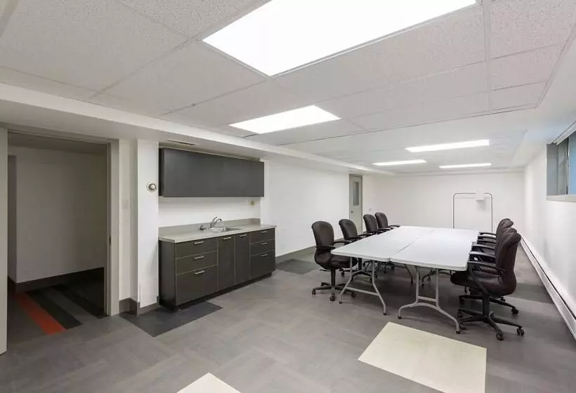 Hi Edmonton Hostel