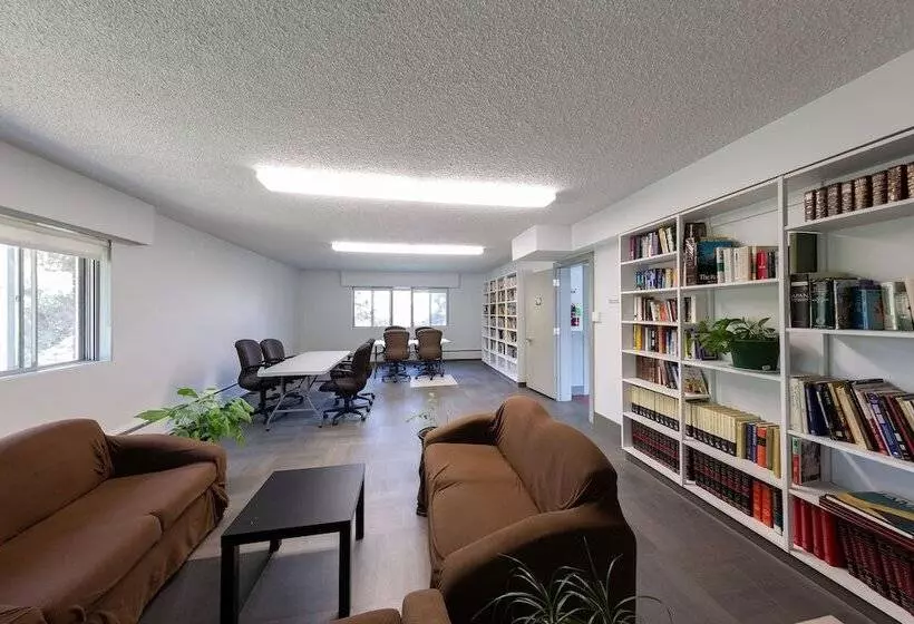 Hi Edmonton Hostel