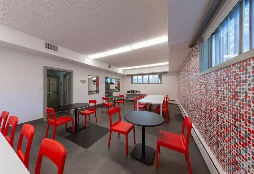 Hi Edmonton Hostel