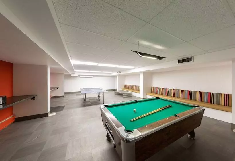 Hi Edmonton Hostel