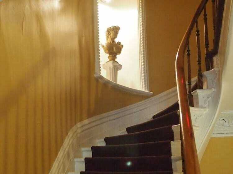 Отель Maison Brunet