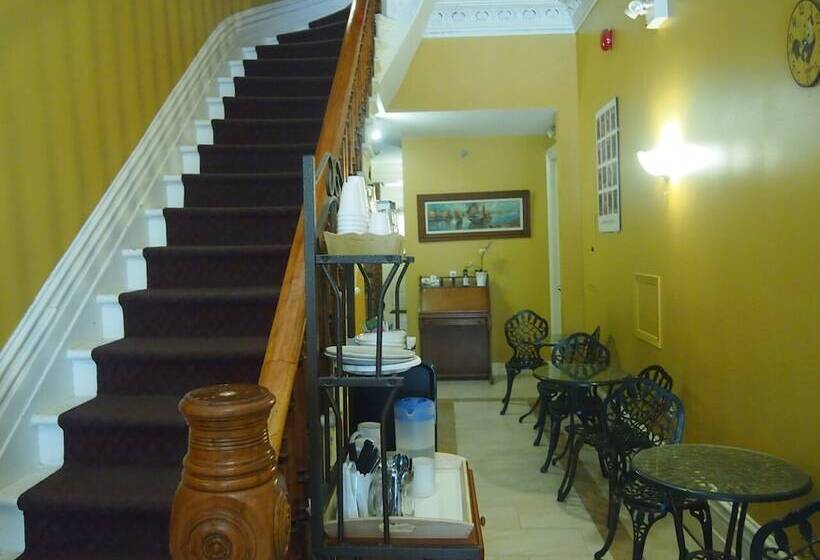 Отель Maison Brunet