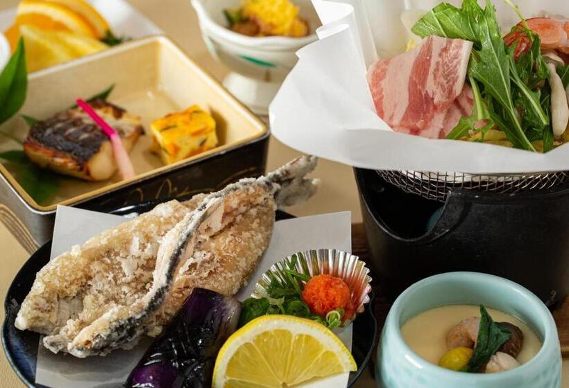 فندق Second Stage