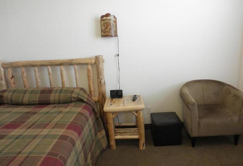 فندق على الطريق Bear S Den Lodge