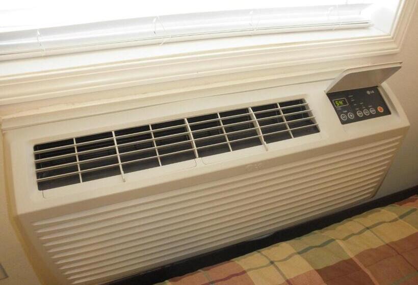 فندق على الطريق Bear S Den Lodge