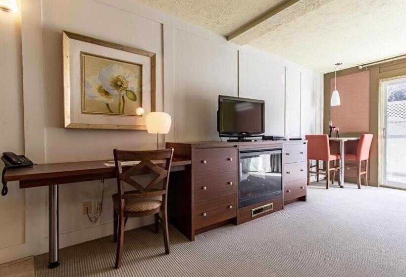 فندق على الطريق Clarion Pointe La Malbaie