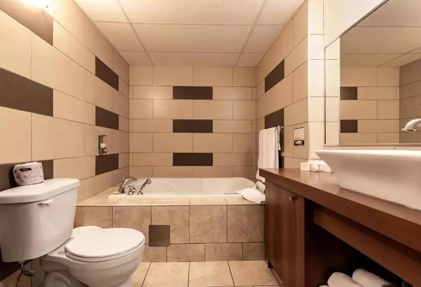 モーテル Clarion Pointe La Malbaie