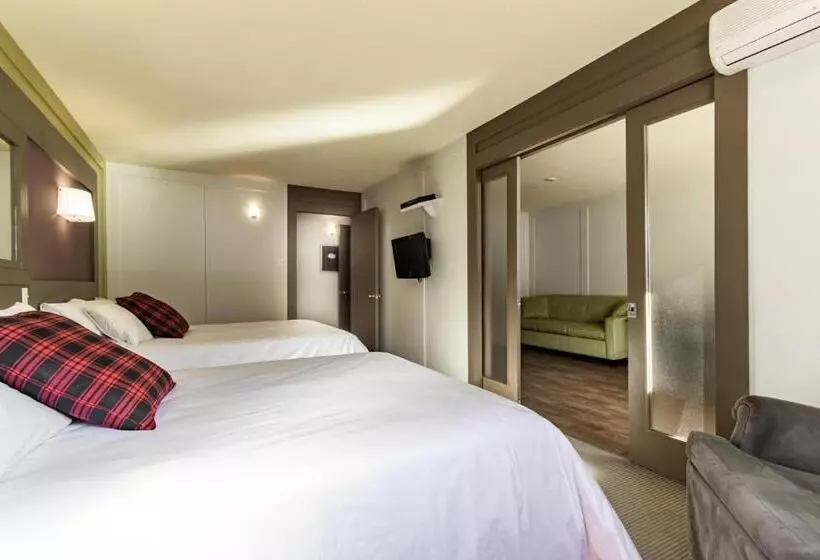 モーテル Clarion Pointe La Malbaie